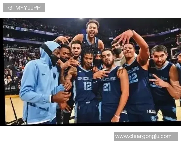 勇士与灰熊激战12月21日NBA赛场精彩对决引发球迷热议